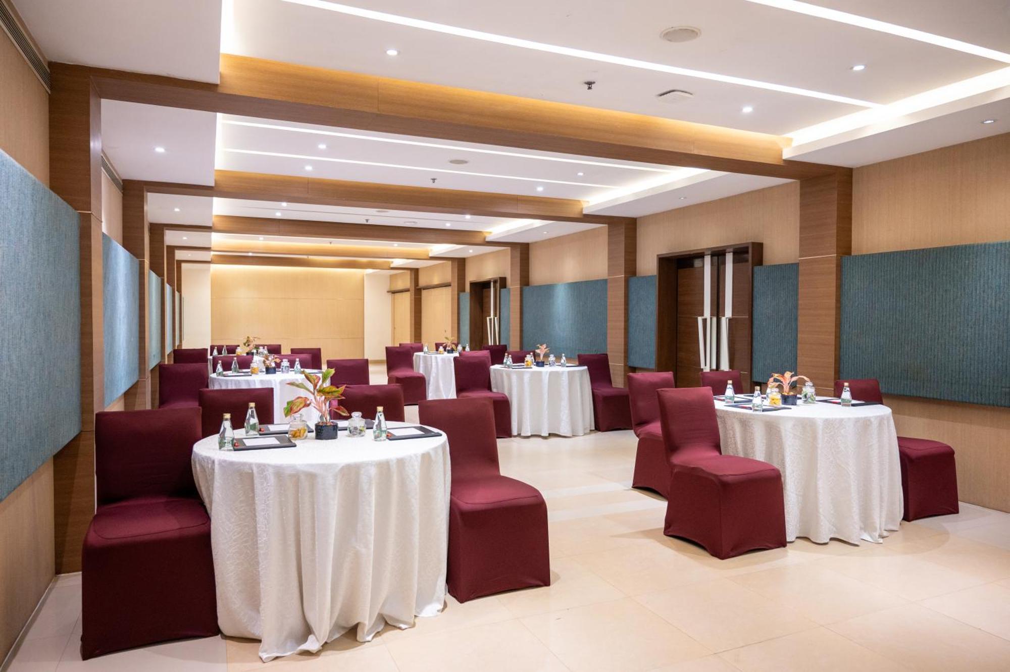 Grand Kakinada By Grt Hotels Extérieur photo
