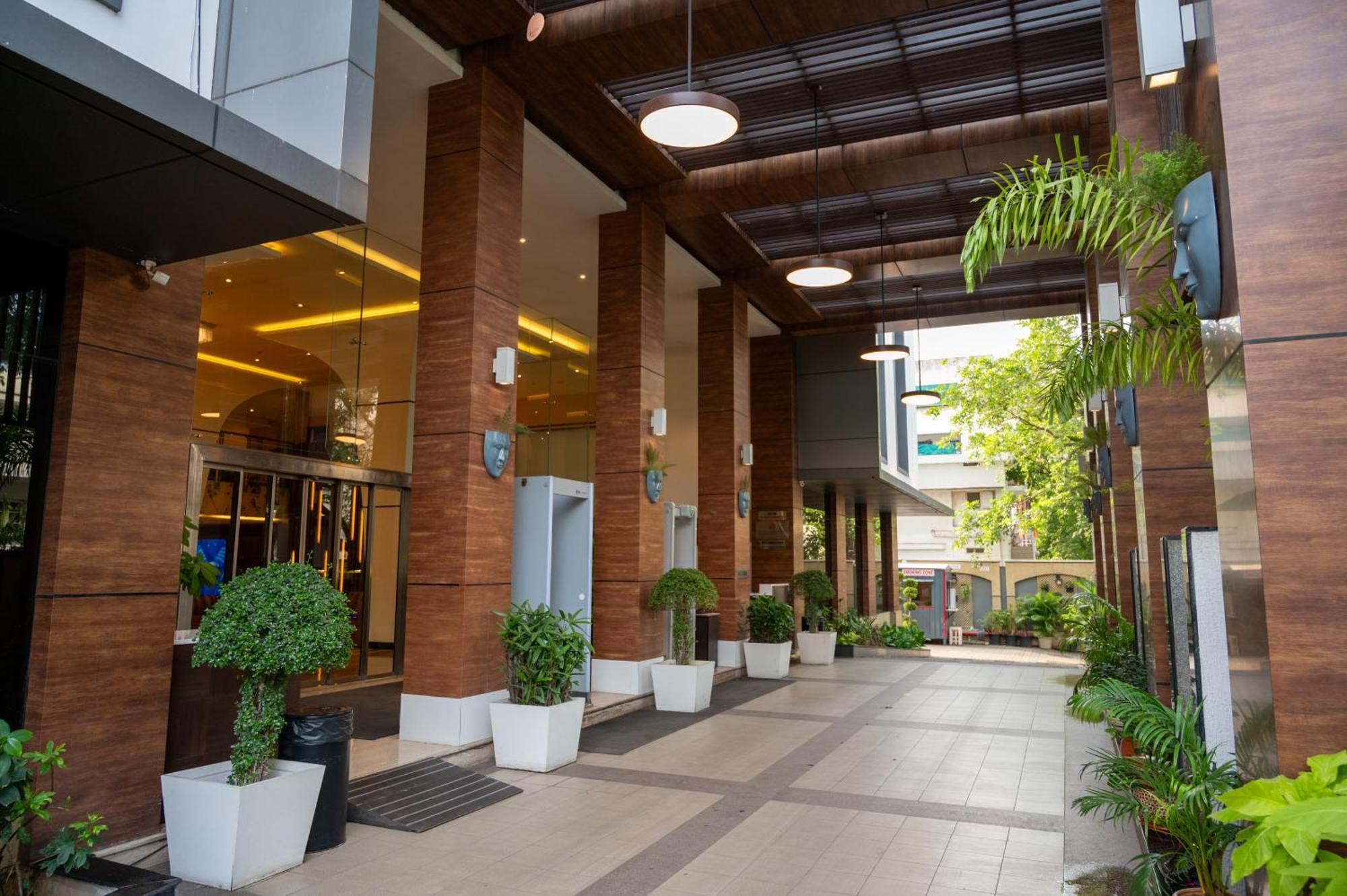 Grand Kakinada By Grt Hotels Extérieur photo