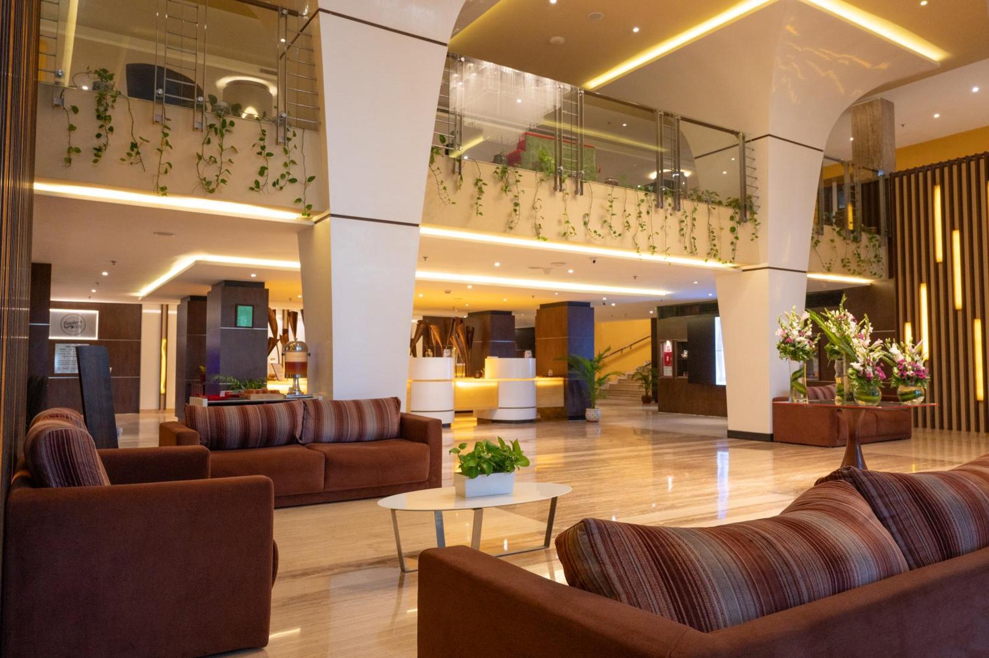 Grand Kakinada By Grt Hotels Extérieur photo