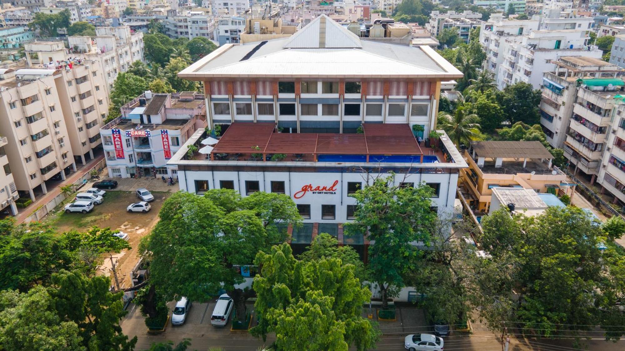 Grand Kakinada By Grt Hotels Extérieur photo