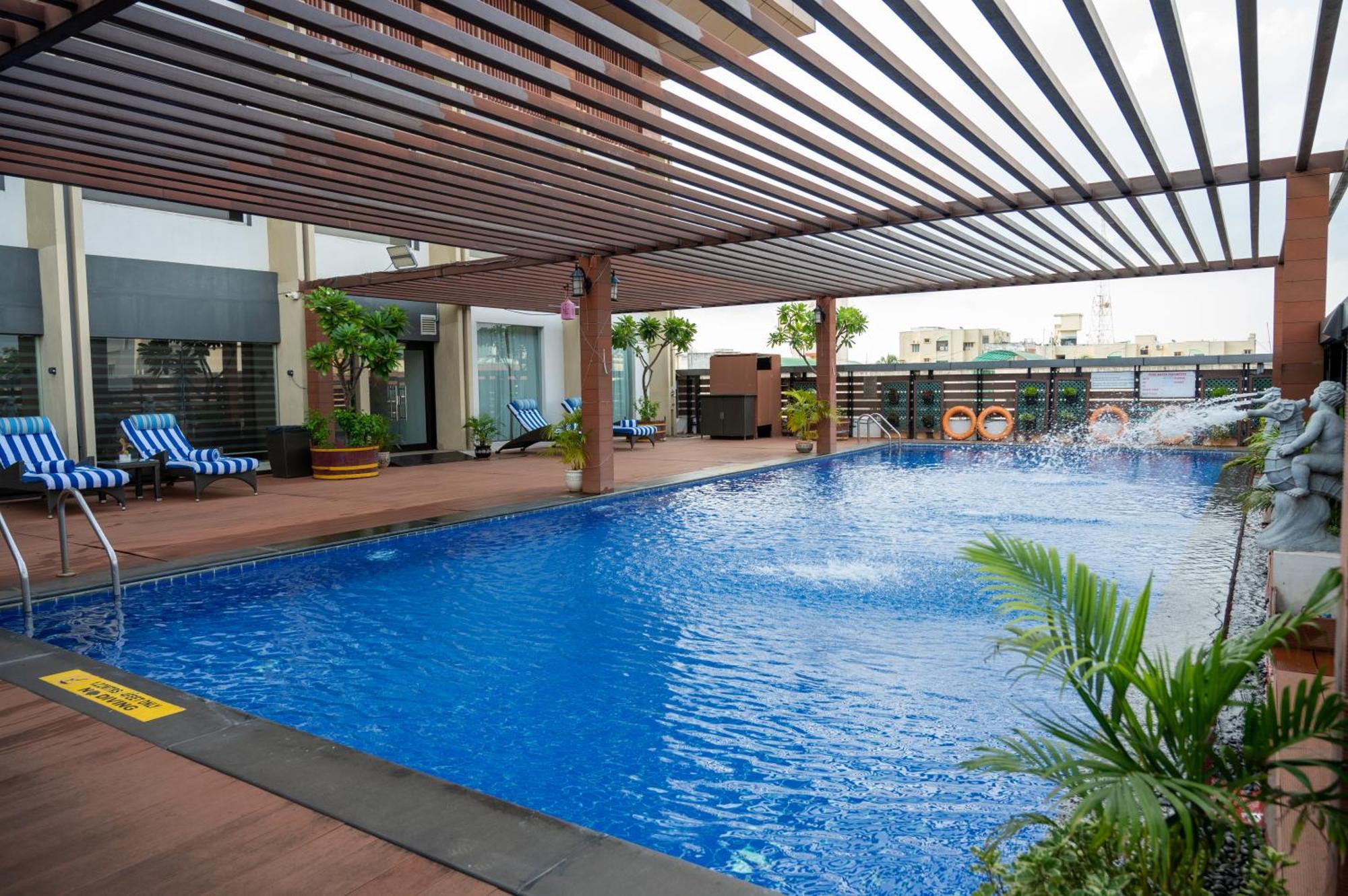Grand Kakinada By Grt Hotels Extérieur photo